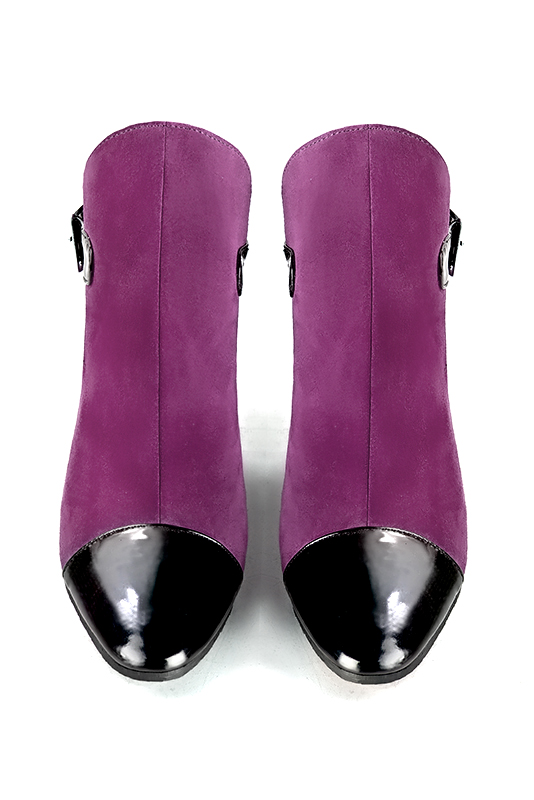 Gloss black and mulberry purple women's ankle boots with buckles at the back. Round toe. Medium block heels. Top view - Florence KOOIJMAN